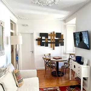  Apartment Bright And Spacious Three Bedroom In The Heart Of Portugal